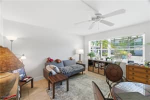 975 9th Avenue, Naples, FL 34102 - MLS#225079991