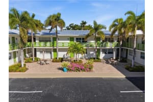 975 9th Ave S 11, Naples 975 9th Ave S 11, Naples