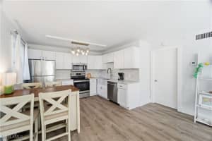 975 9th Avenue, Naples, FL 34102 - MLS#225079992