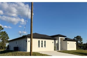 713 Da Vinci Avenue, Lehigh Acres, FL 33974 - MLS#225079999