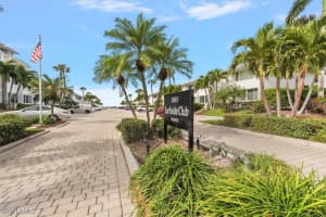 1065 Gulf Shore Blvd N 205, Naples