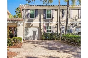 5733 Cove Circle, Naples, FL 34119 - MLS#225080013