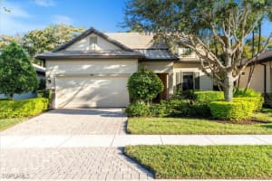 9418 Greyhawk Trl, Naples