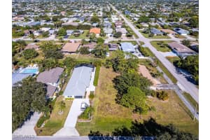 693 91ST Avenue, Naples, FL 34108 - MLS#225080037