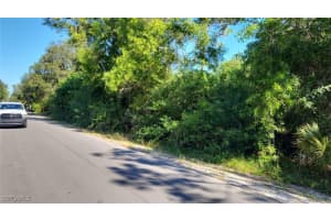 118 Irving Avenue, Lehigh Acres, FL 33936 - MLS#225080066