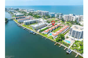 3070 Gulf Shore Blvd N 103, Naples