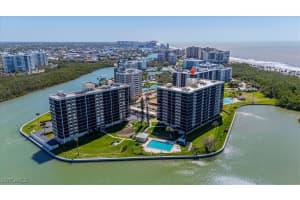 15 Bluebill Avenue, Naples, FL 34108 - MLS#225080118