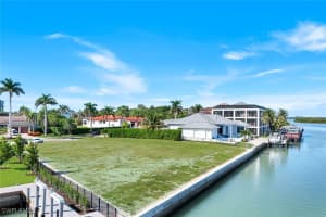 995 Caxambas Drive, Marco Island, FL 34145 - MLS#225080119