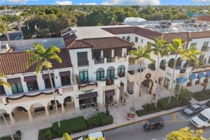 780 5th Ave S 306, Naples