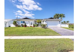 84 Gulfport Court, Marco Island, FL 34145 - MLS#225080144