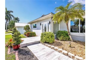 84 Gulfport Court, Marco Island, FL 34145 - MLS#225080144