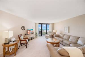 260 Seaview Court, Marco Island, FL 34145 - MLS#225080146