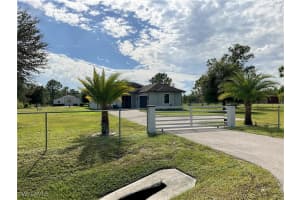 2360 37th Avenue, Naples, FL 34120 - MLS#225080232