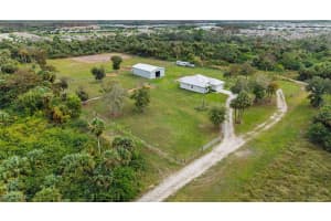 1960 Moulder Drive, Naples, FL 34120 - MLS#225080290