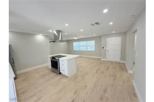 2101 43rd Ln Sw Naples, FL 34116 - Off Market