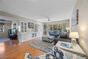 257 Robin Hood Circle, Naples, FL 34104 - MLS#225080315