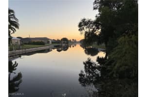 525 11th Court, Cape Coral, FL 33990 - MLS#225080354