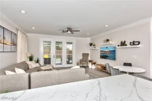 725 95th Avenue, Naples, FL 34108 - MLS#225080355