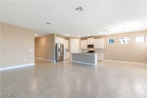 552 SPRING HILL LAKE Loop, Cape Coral, FL 33993 - MLS#225080361