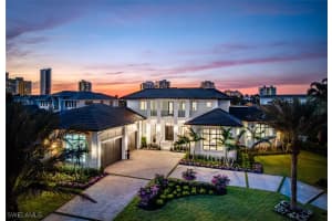 405 NEAPOLITAN Way, Naples, FL 34103 - MLS#225080362