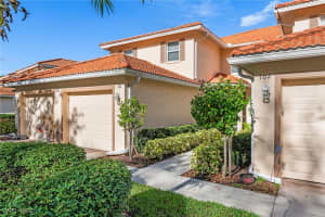 280 Robin Hood Circle, Naples, FL 34104 - MLS#225080383