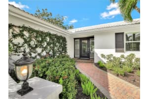 79 Burning Tree Dr, Naples 79 Burning Tree Dr, Naples