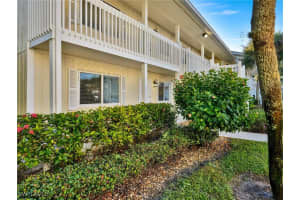 4621 Bayshore Drive, Naples, FL 34112 - MLS#225080450