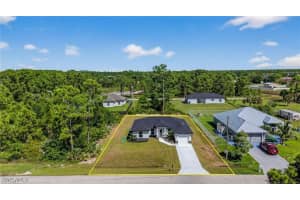 2916 Dora Avenue, Lehigh Acres, FL 33971 - MLS#225080491