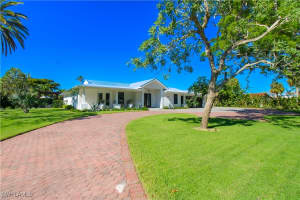 1555 Crayton Road, Naples, FL 34102 - MLS#225080510