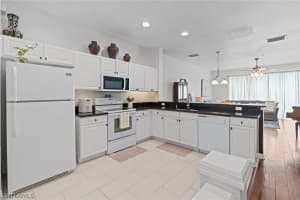 941 Hampton Circle, Naples, FL 34105 - MLS#225080539