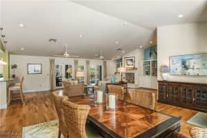 4 Stonehedge Point, Naples, FL 34105 - MLS#225080573