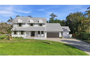 6260 Waxmyrtle Way, Naples, FL 34109 - MLS#225080627