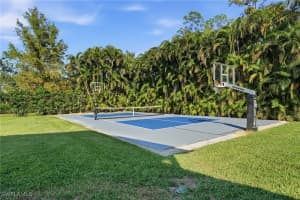 6260 Waxmyrtle Way, Naples, FL 34109 - MLS#225080627