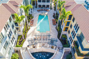 8010 Via Sardinia Way 4208, Estero