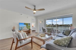 10682 Gulf Shore Dr C205, Naples