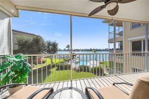 816 W Elkcam Cir 203, Marco Island