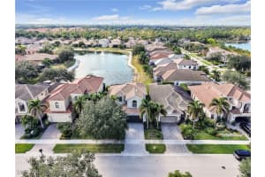 1365 Serrano Circle, Naples, FL 34105 - MLS#225080780