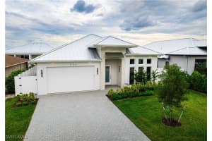 536 107th Ave N, Naples