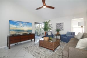 370 Emerald Bay Cir N8, Naples