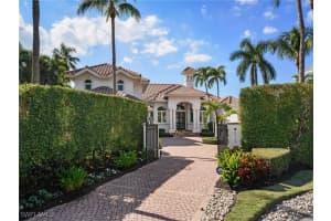 216 SPRING LINE Drive, Naples, FL 34102-5053 - MLS#225080881