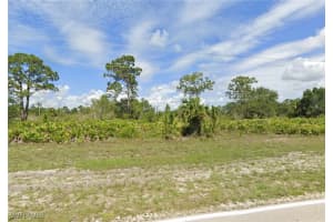 648 Columbus Blvd S, Lehigh Acres, FL 33974 - MLS#225080887