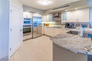 3 Bluebill Avenue, Naples, FL 34108 - MLS#225080896