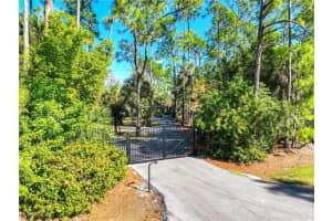 4075 1st Avenue, Naples, FL 34119 - MLS#225080981