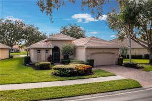 6840 Bent Grass Dr, Naples
