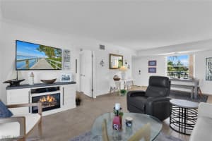 1100 Little Neck Court, Naples, FL 34102 - MLS#225081127