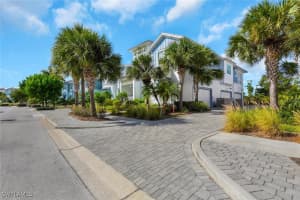 6561 Dominica Drive, Naples, FL 34113 - MLS#225081130