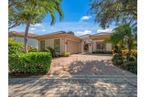 15719 Villoresi Way, Naples
