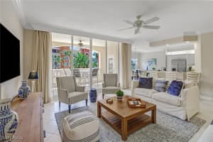 450 Bayfront Place, Naples, FL 34102 - MLS#225081176