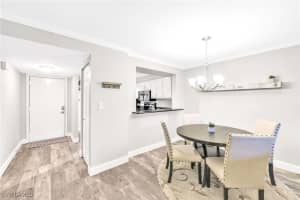 219 Fox Glen Drive, Naples, FL 34104 - MLS#225081205