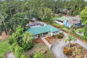 5248 Coral Wood Drive, Naples, FL 34119 - MLS#225081207